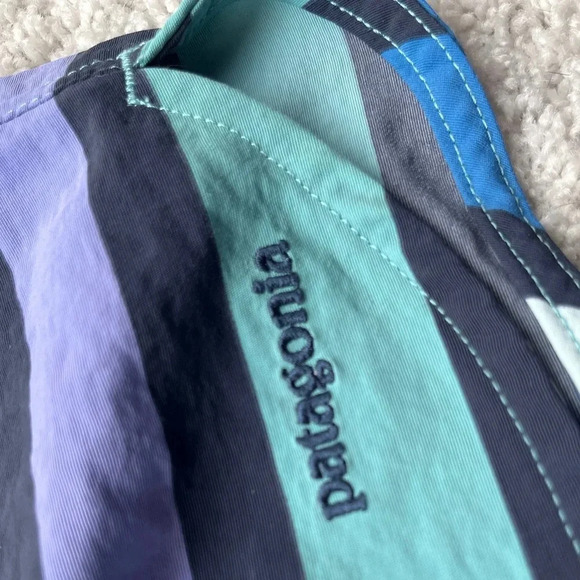 Patagonia Shorts  Woman's Wavefarer® Boardshorts - 5"" Size 8 - Picture 8 of 8